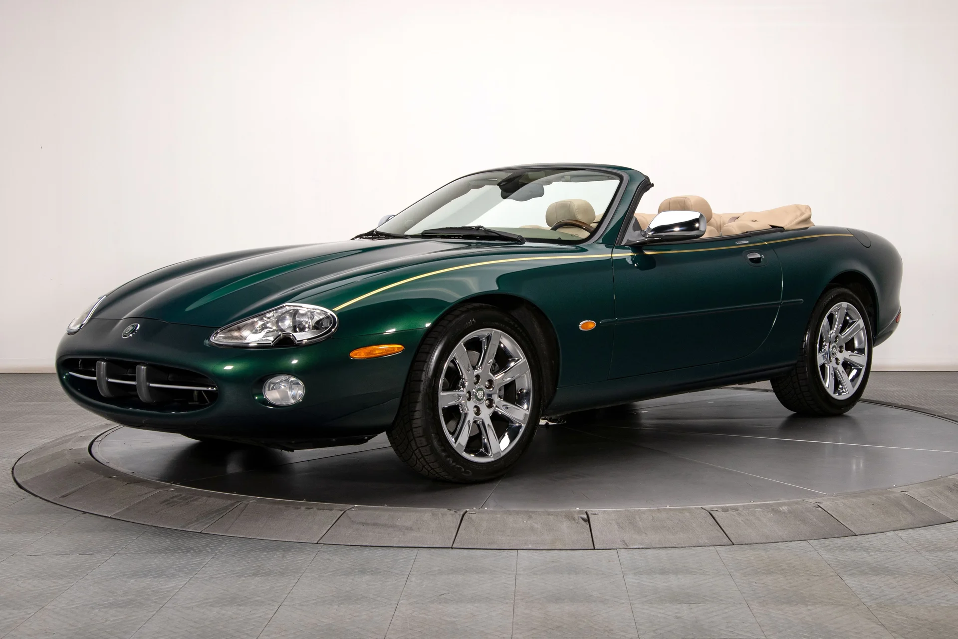 2003 Jaguar XK8