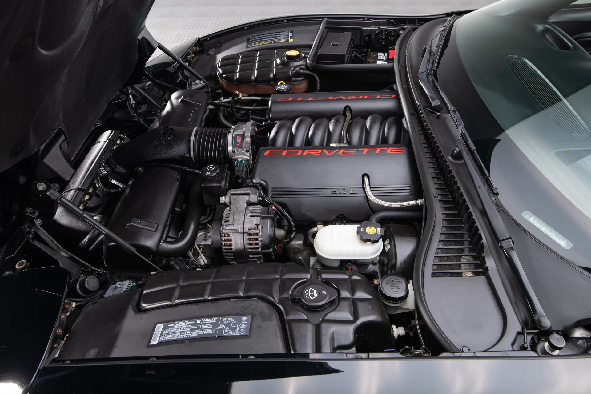 2004 Chevrolet Corvette - Image 9