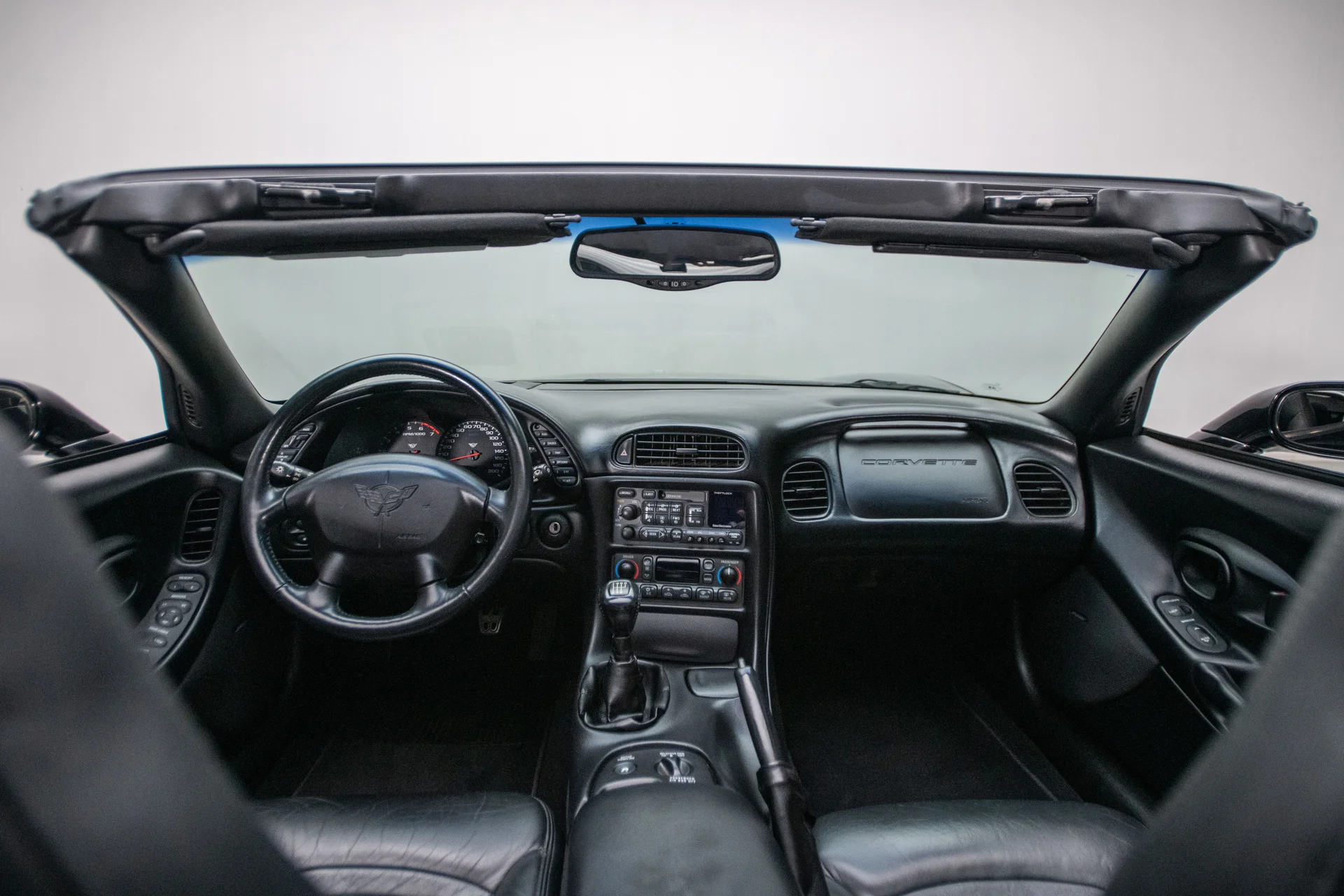 2004 Chevrolet Corvette - Image 12