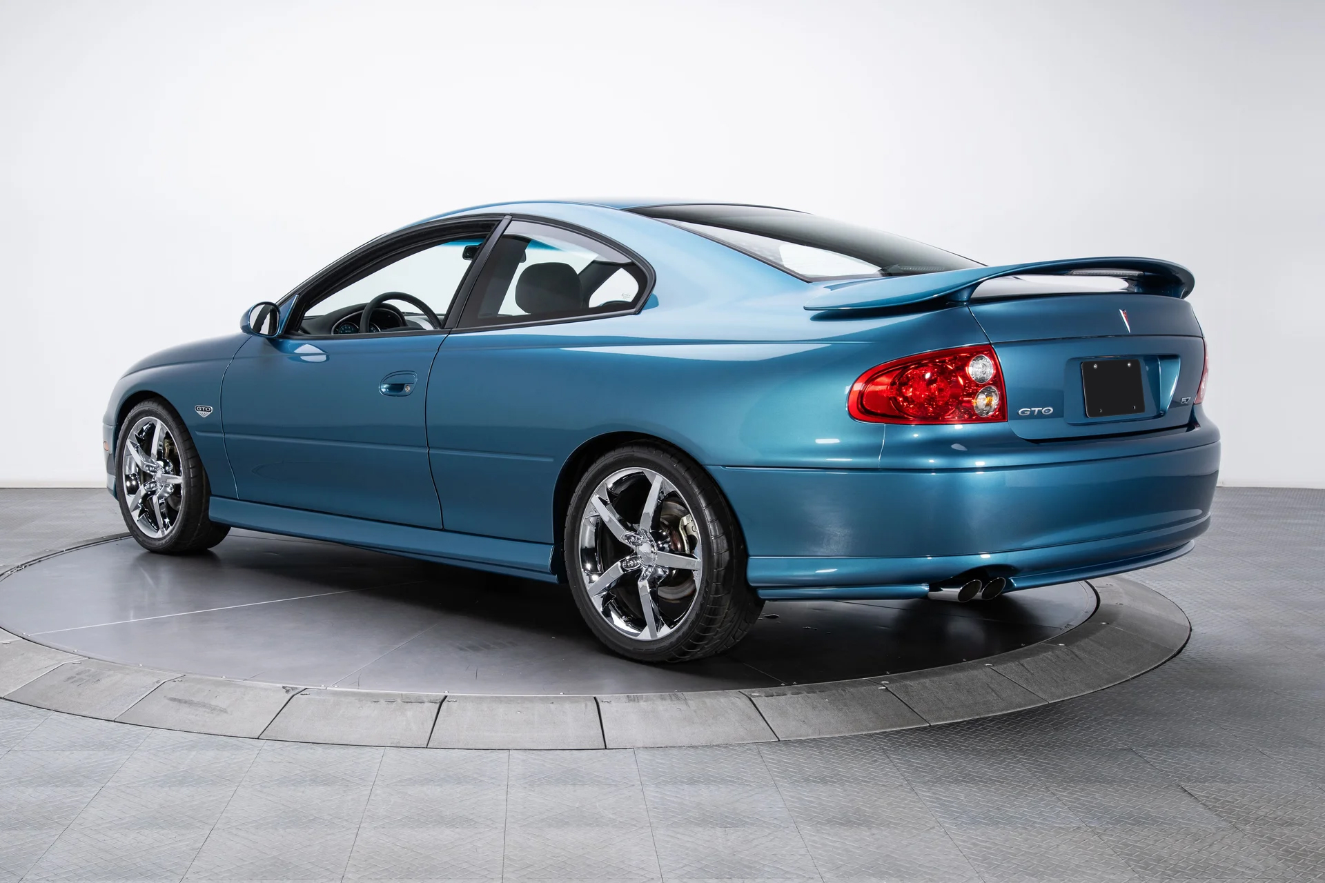 2004 Pontiac GTO - Image 3