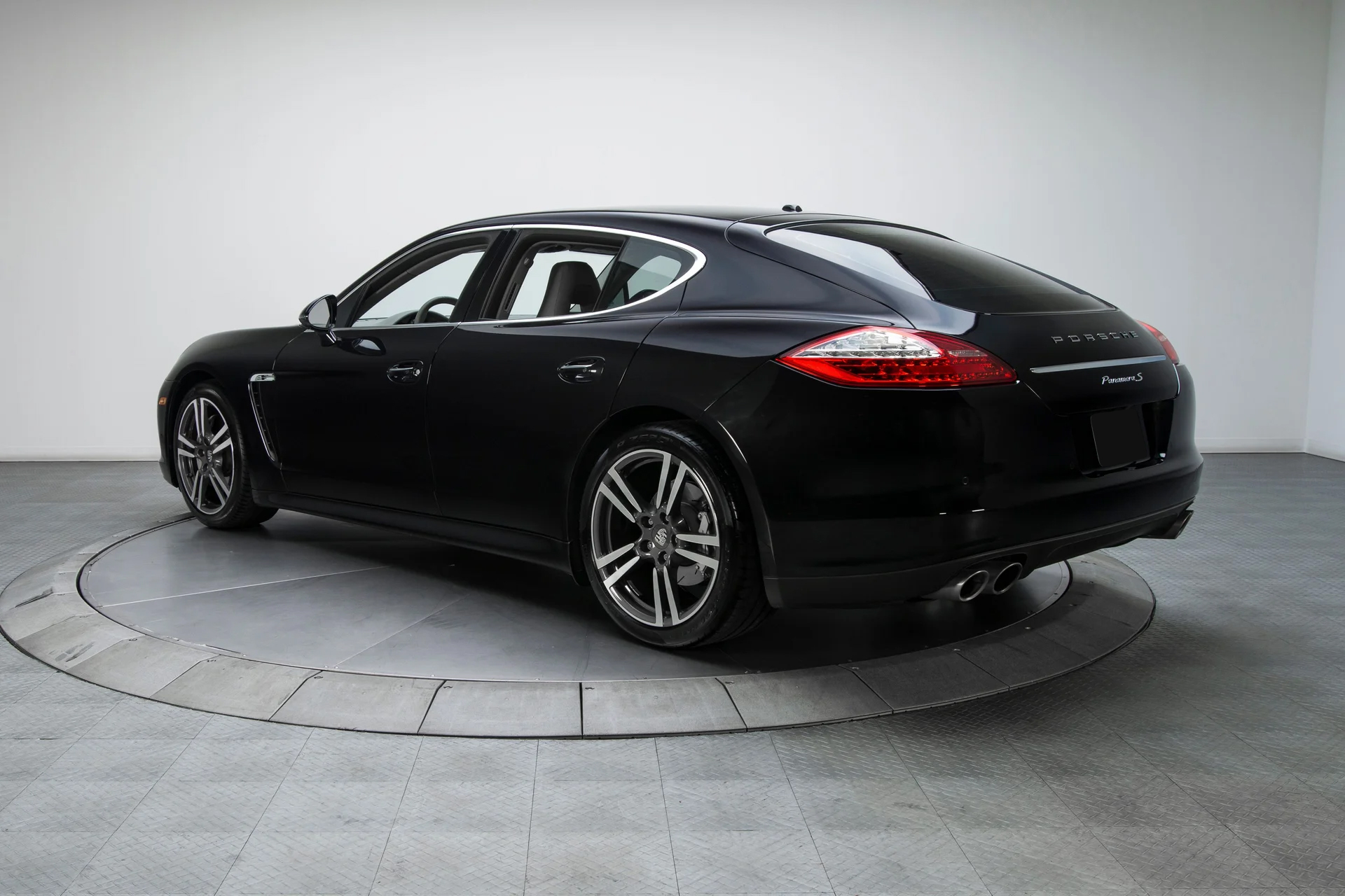 2012 Porsche Panamera S - Image 3