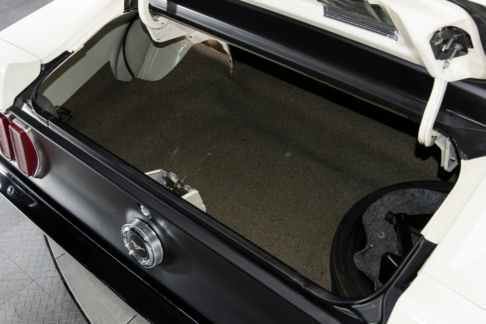 1969 Ford Mustang Boss 302 - Image 41