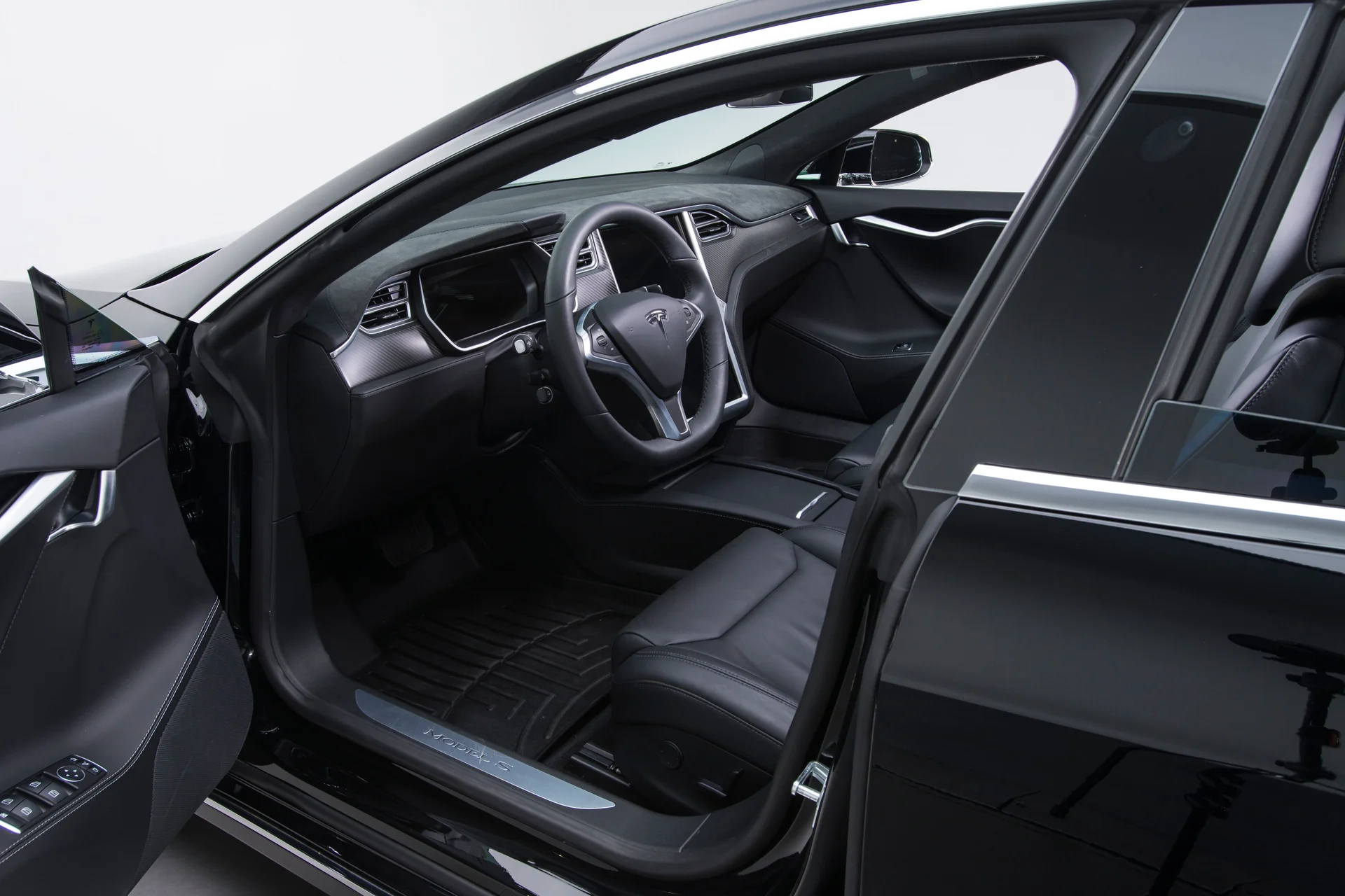 2017 Tesla Model S 75D - Image 10