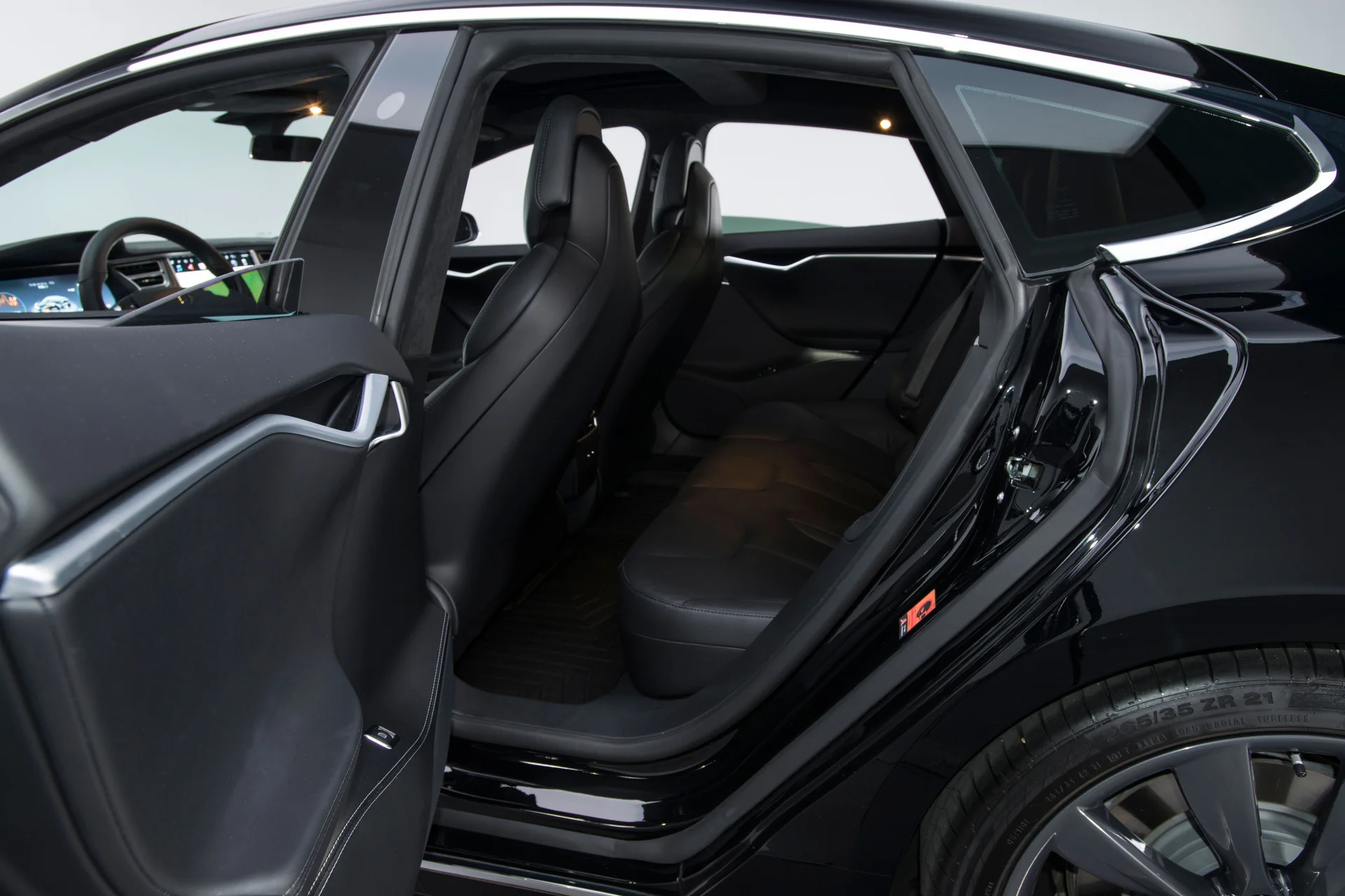 2017 Tesla Model S 75D - Image 14