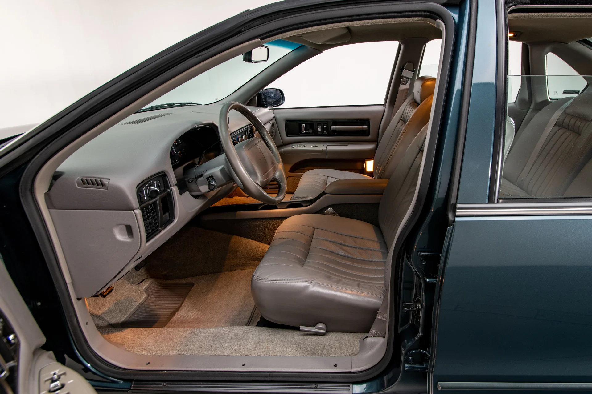 1995 Chevrolet Impala - Image 10