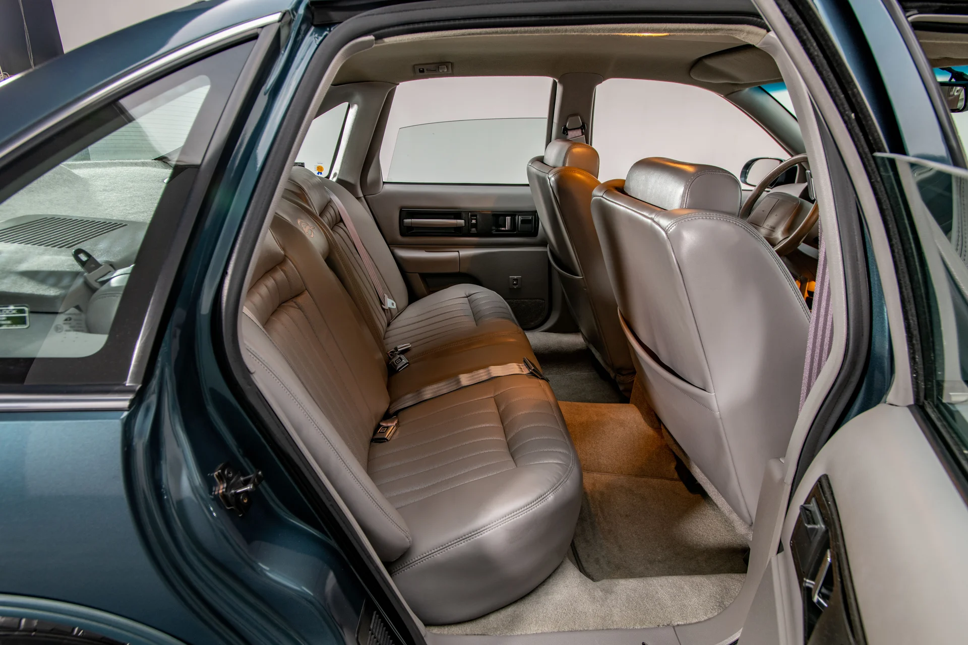 1995 Chevrolet Impala - Image 13