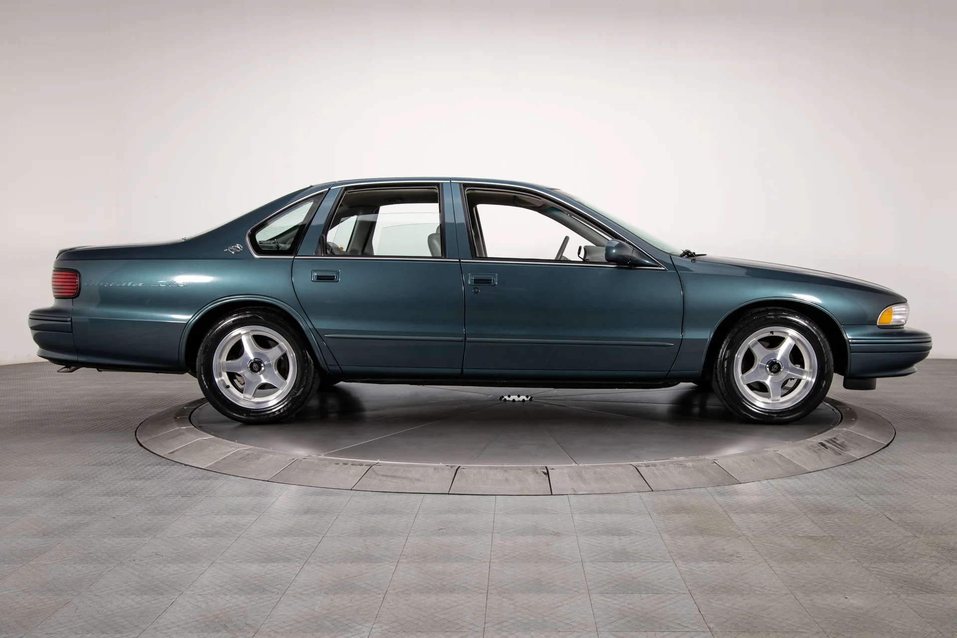 1995 Chevrolet Impala - Image 6