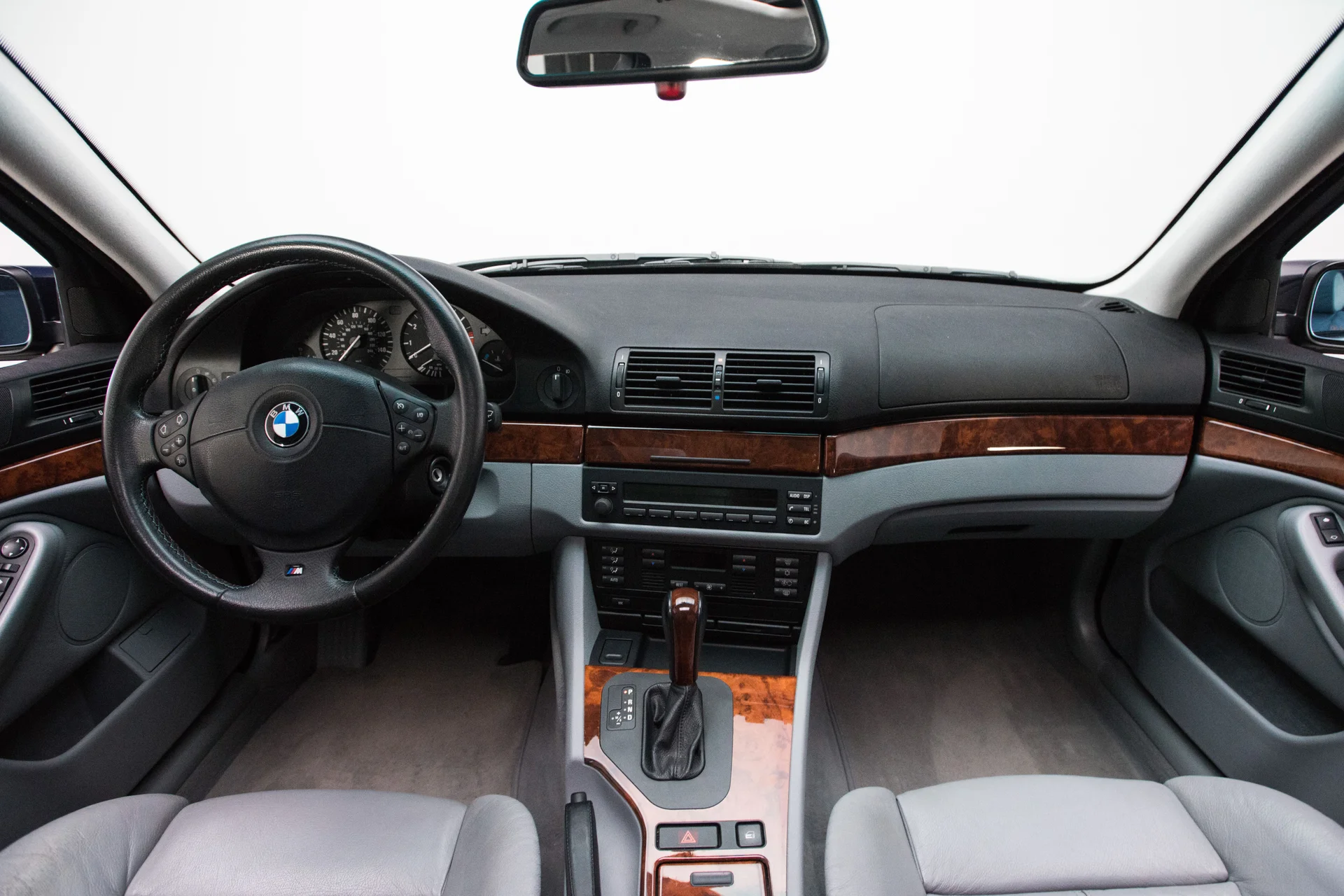 1999 BMW 540i - Image 14