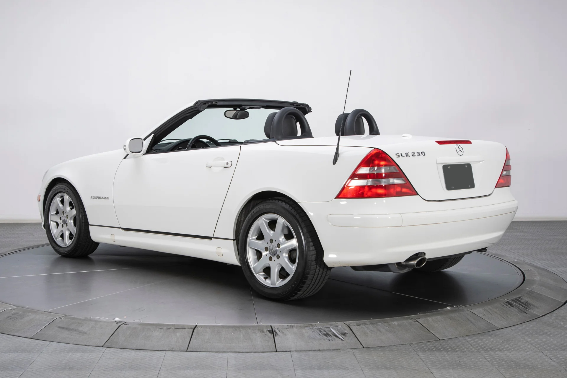 2002 Mercedes-Benz SLK230 - Image 3