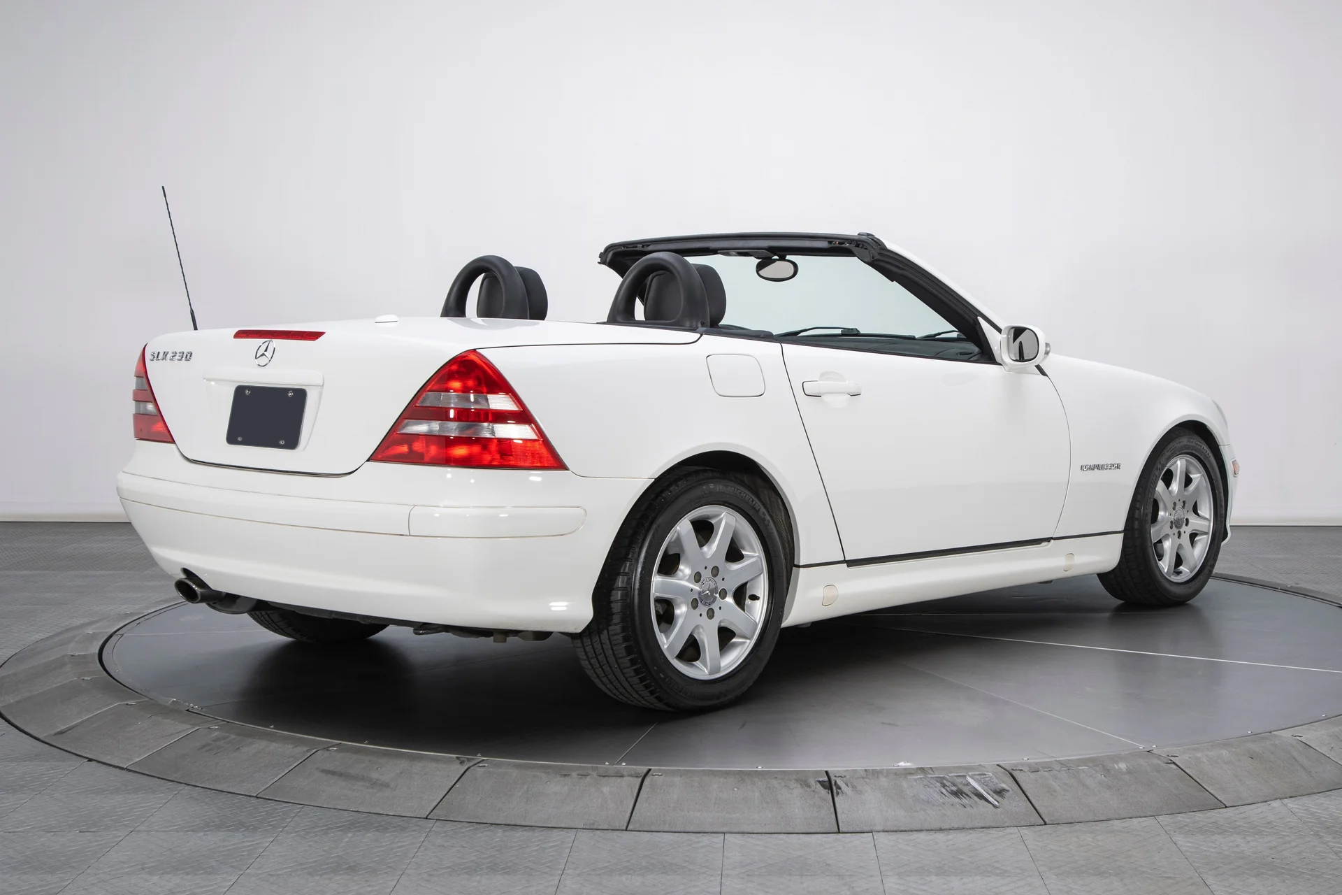 2002 Mercedes-Benz SLK230 - Image 5